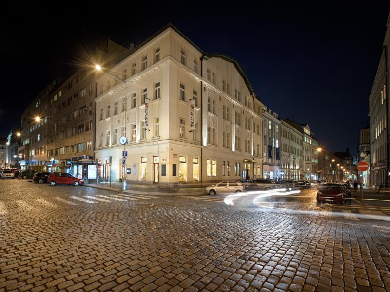 Hotel Maestro By Adrez Prag Exteriör bild